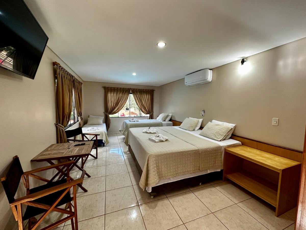Parque Hotel Manantial Hohenau 외부 사진
