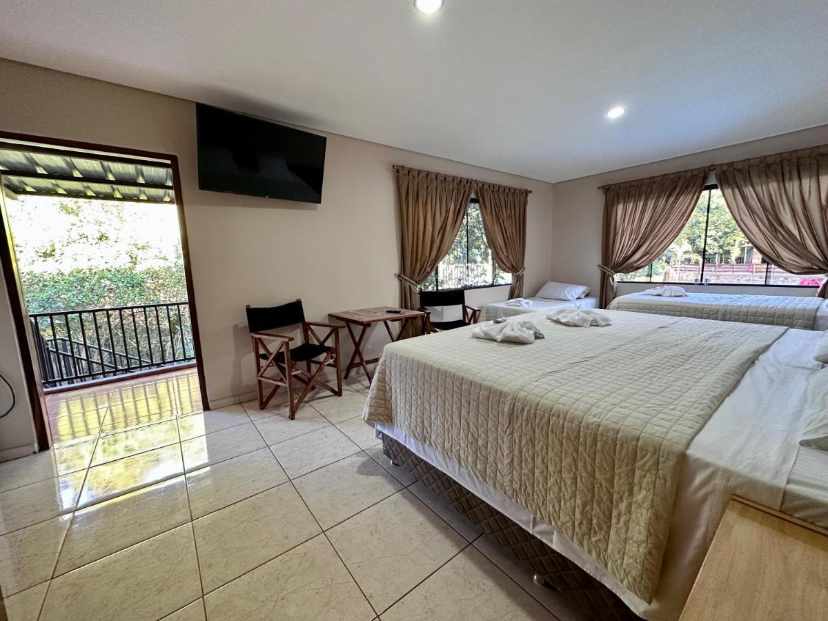 Parque Hotel Manantial Hohenau 외부 사진