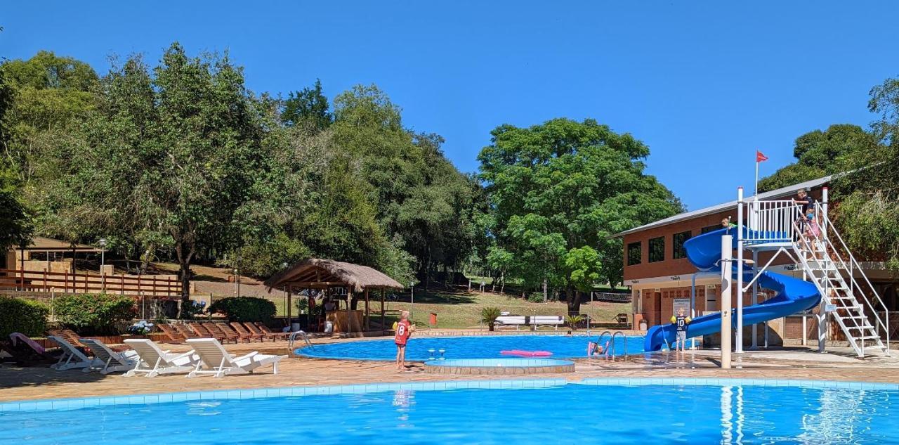 Parque Hotel Manantial Hohenau 외부 사진