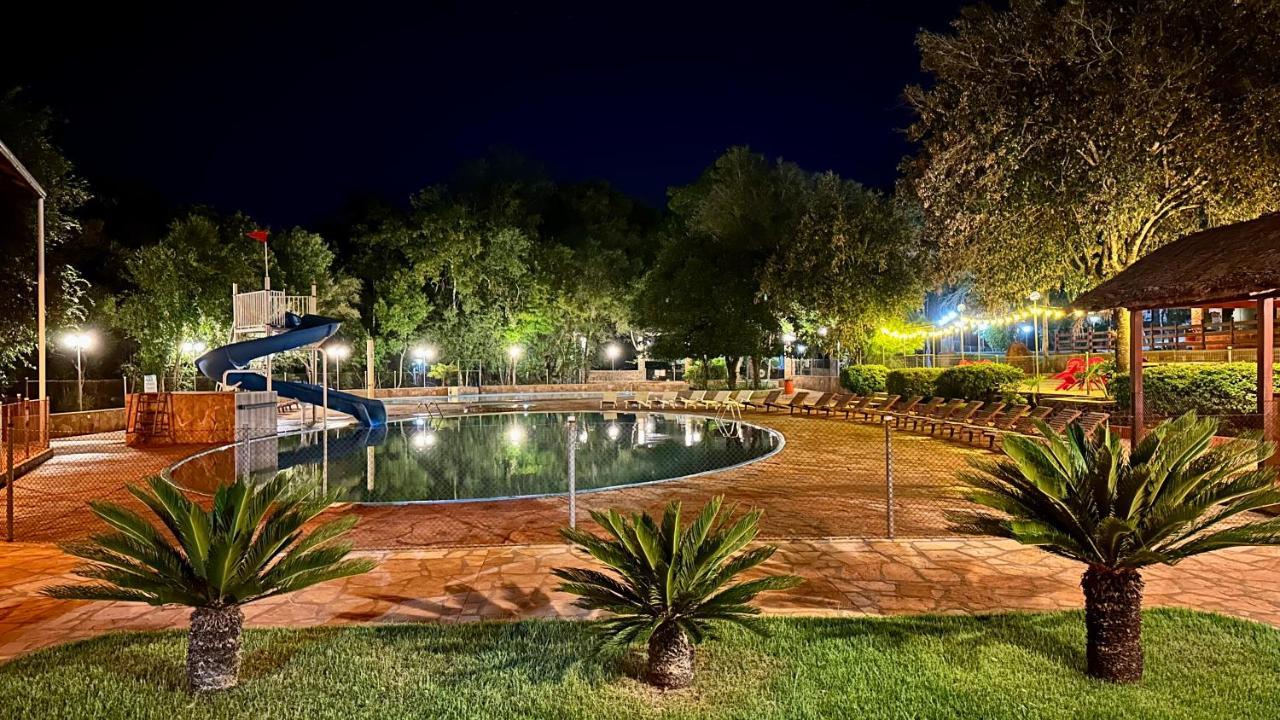 Parque Hotel Manantial Hohenau 외부 사진