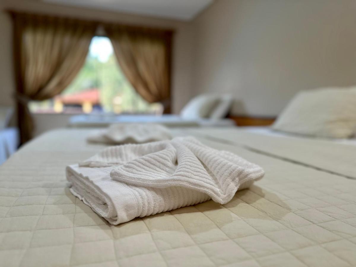 Parque Hotel Manantial Hohenau 외부 사진