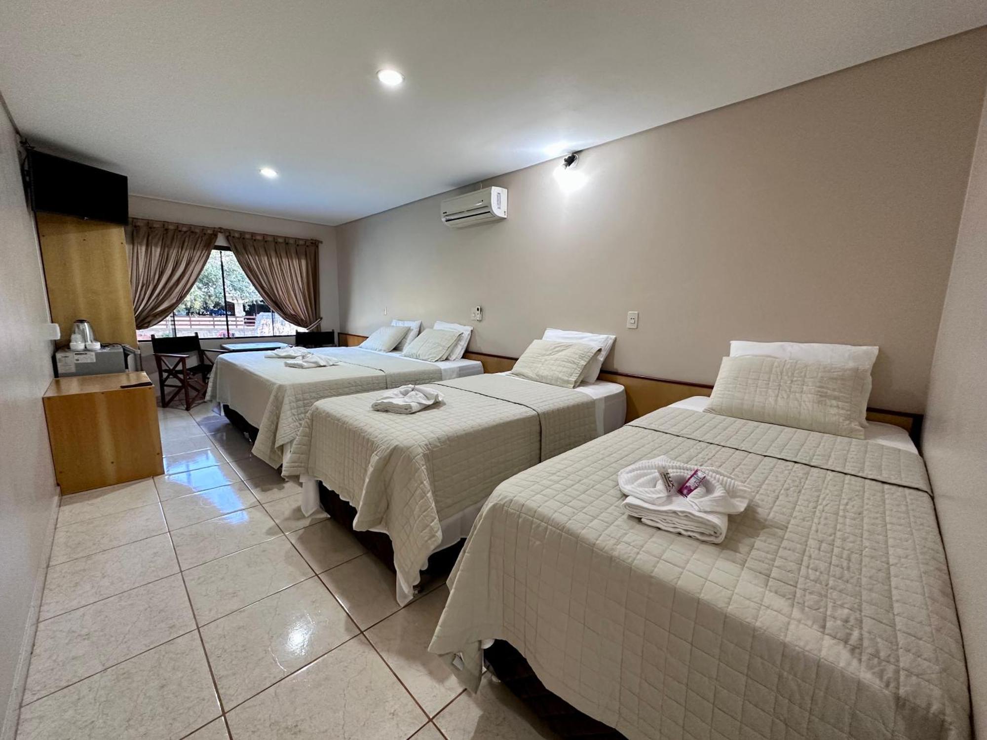 Parque Hotel Manantial Hohenau 외부 사진