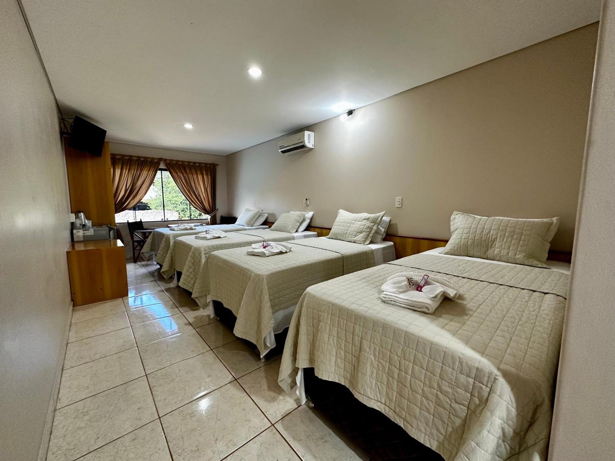 Parque Hotel Manantial Hohenau 외부 사진