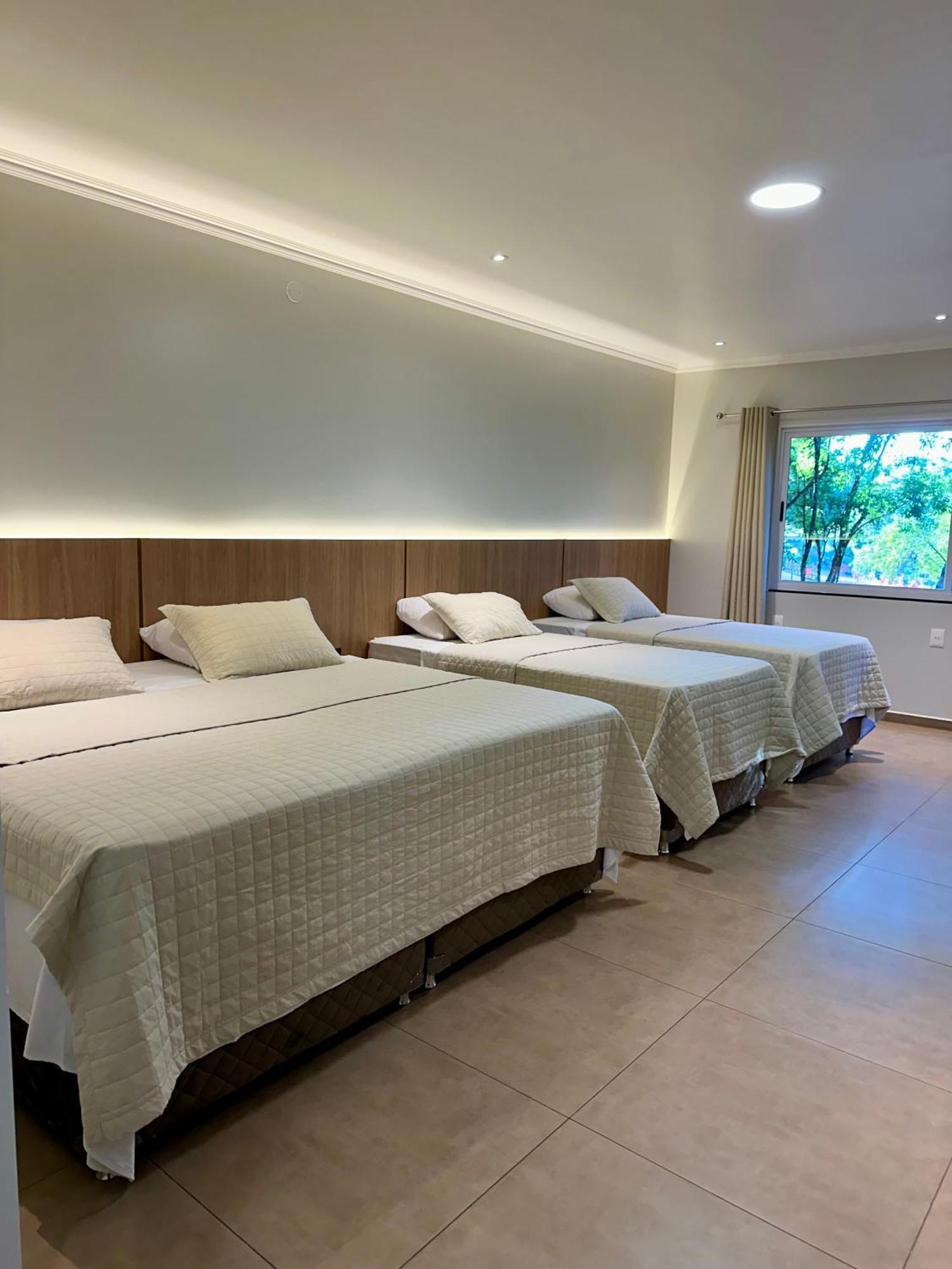 Parque Hotel Manantial Hohenau 외부 사진